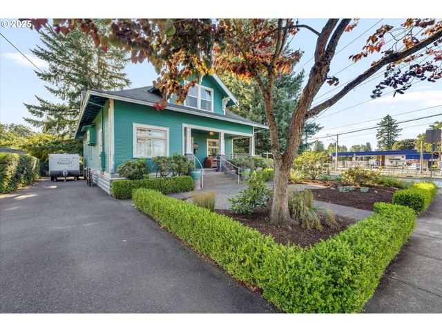 835 N MAIN Ave, Gresham, OR 97030