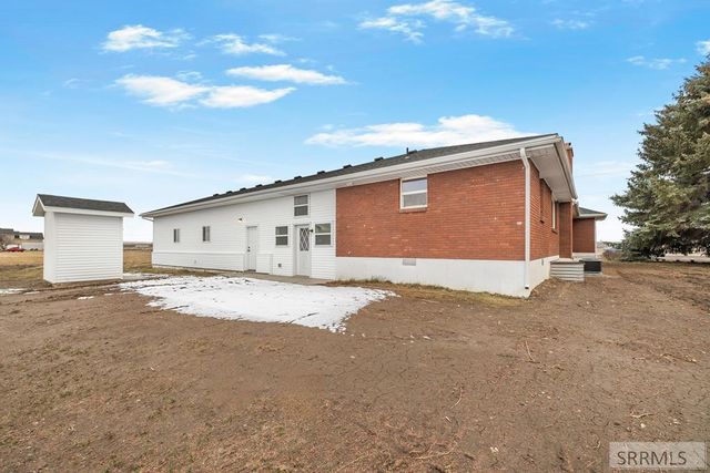 3442 E 2000 N, Sugar City, ID 83448