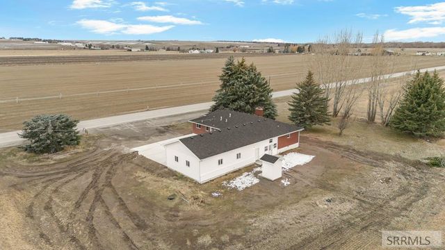 3442 E 2000 N, Sugar City, ID 83448