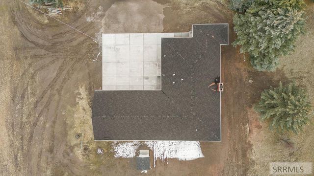 3442 E 2000 N, Sugar City, ID 83448