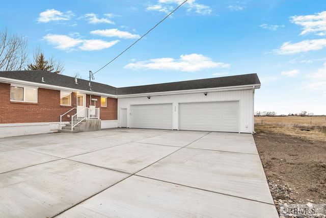 3442 E 2000 N, Sugar City, ID 83448