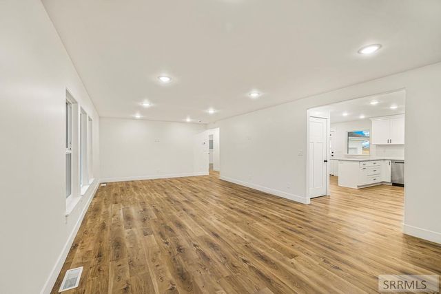 3442 E 2000 N, Sugar City, ID 83448