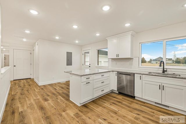 3442 E 2000 N, Sugar City, ID 83448