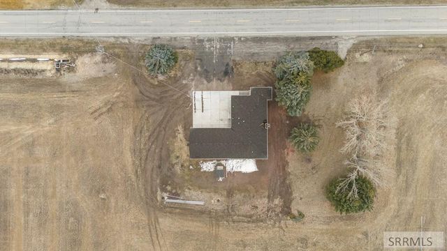 3442 E 2000 N, Sugar City, ID 83448