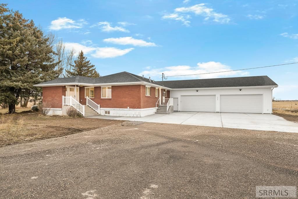 Image 34 of property listing at 3442 E 2000 N, Sugar City, ID 83448