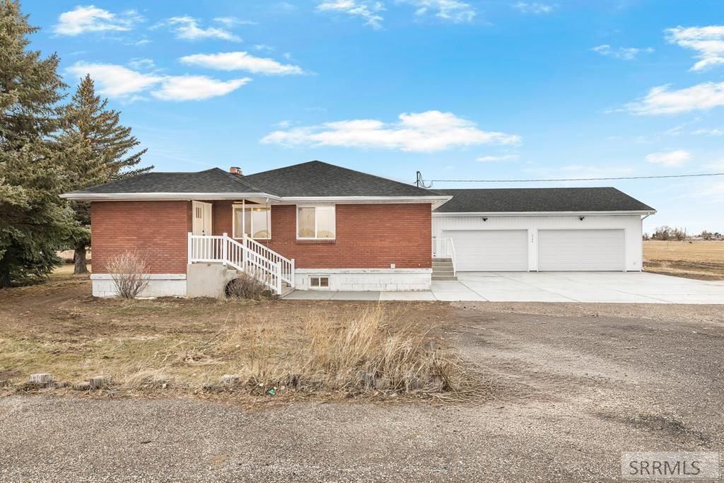Image 35 of property listing at 3442 E 2000 N, Sugar City, ID 83448