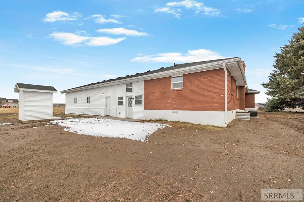 Image 36 of property listing at 3442 E 2000 N, Sugar City, ID 83448
