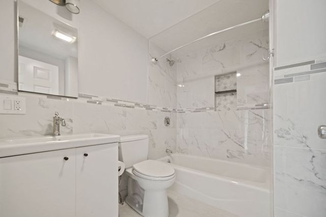 172 Cottage St 5, Boston, MA 02128