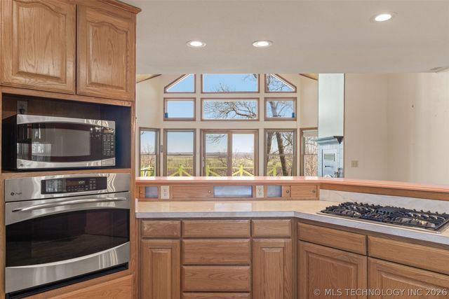 29612 E 32nd Street S, Broken Arrow, OK 74014