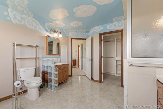 29612 E 32nd Street S, Broken Arrow, OK 74014