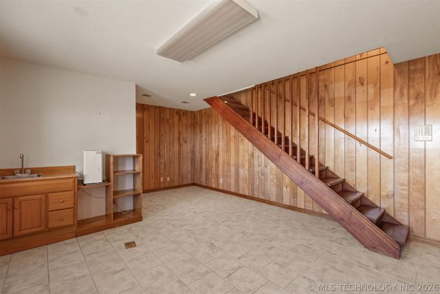 29612 E 32nd Street S, Broken Arrow, OK 74014