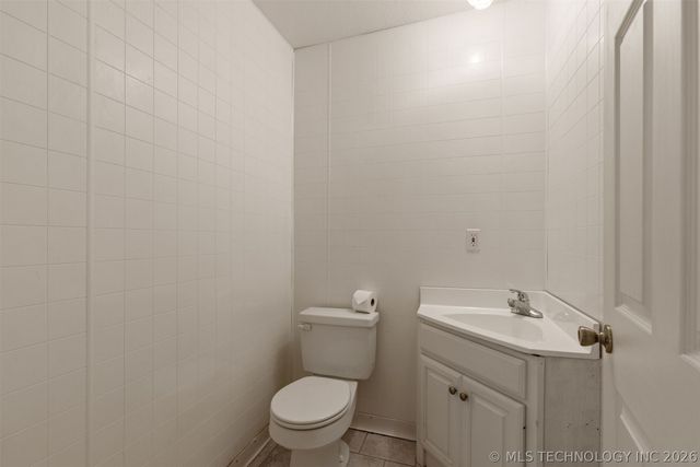 29612 E 32nd Street S, Broken Arrow, OK 74014