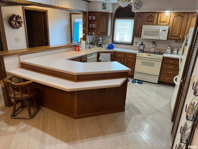 8424 Bolen Store Road, Thompsonville, IL 62890