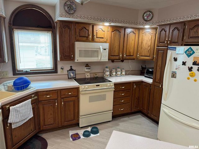 8424 Bolen Store Road, Thompsonville, IL 62890