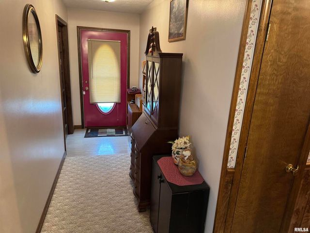 8424 Bolen Store Road, Thompsonville, IL 62890