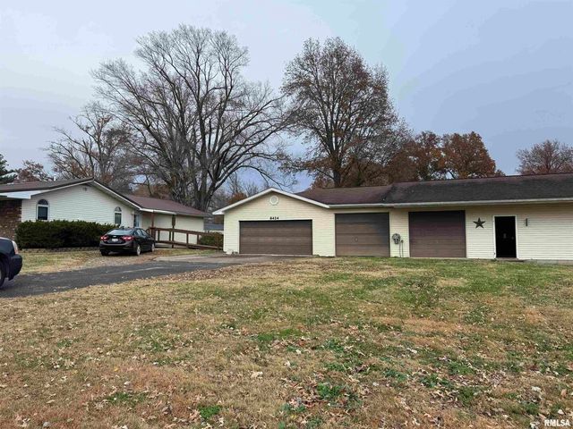 8424 Bolen Store Road, Thompsonville, IL 62890