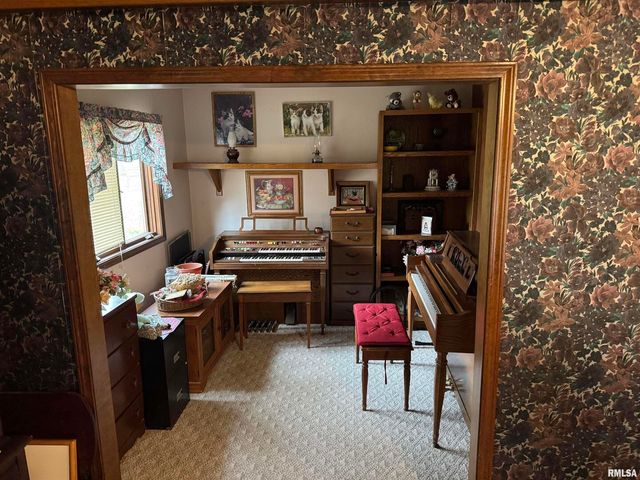 8424 Bolen Store Road, Thompsonville, IL 62890