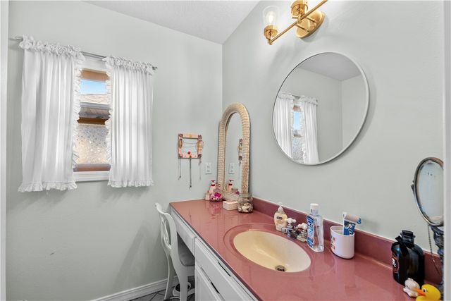 9C Clover Lane, Holiday Island, AR 72631