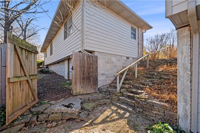 9C Clover Lane, Holiday Island, AR 72631