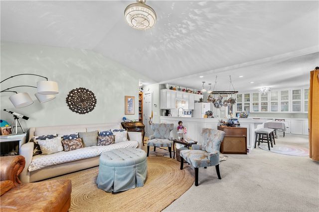 9C Clover Lane, Holiday Island, AR 72631