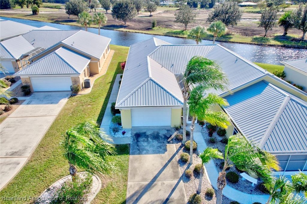 60 Clubhouse Lane, Sebring, FL 33876