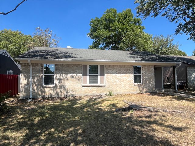 9615 Oak Gate Lane, Dallas, TX 75217