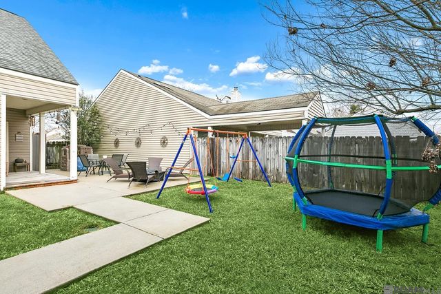 15580 Riverdale Ave, Baton Rouge, LA 70816