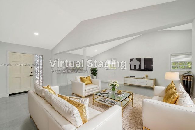 840 NE 182nd St, North Miami Beach, FL 33162