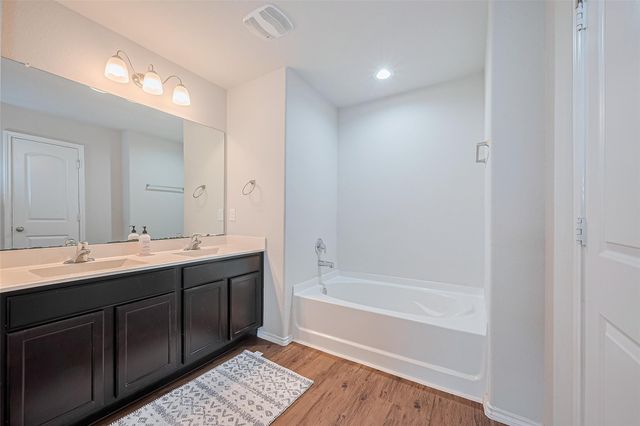 21018 Whitehaven Bluff Trail, Katy, TX 77449