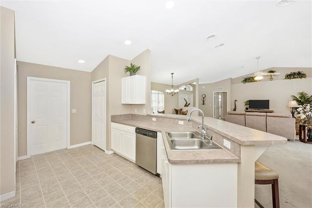 1308 NW 15th PL, Cape Coral, FL 33993
