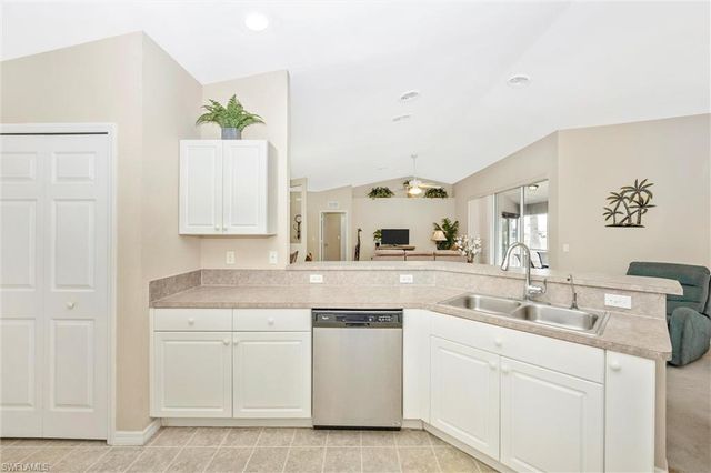 1308 NW 15th PL, Cape Coral, FL 33993