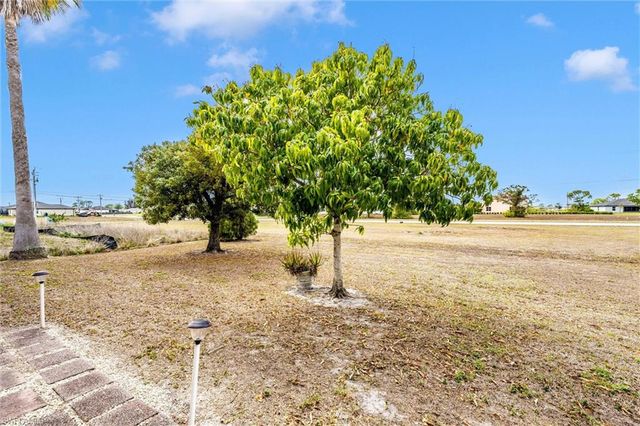 1308 NW 15th PL, Cape Coral, FL 33993