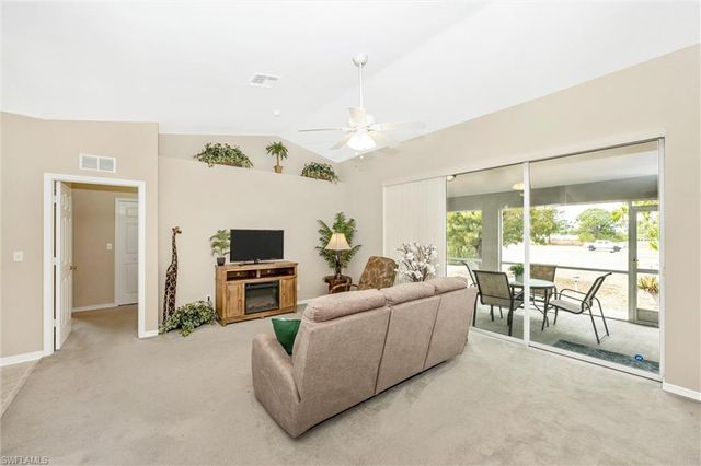 1308 NW 15th PL, Cape Coral, FL 33993