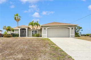 1308 NW 15th PL, Cape Coral, FL 33993