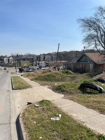 1735 E Waco Avenue, Dallas, TX 75216