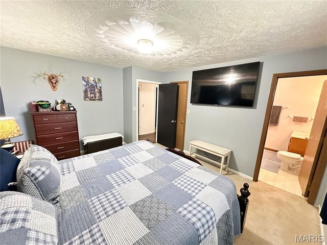 1100 S Gertrude Street, Salem, MO 65560