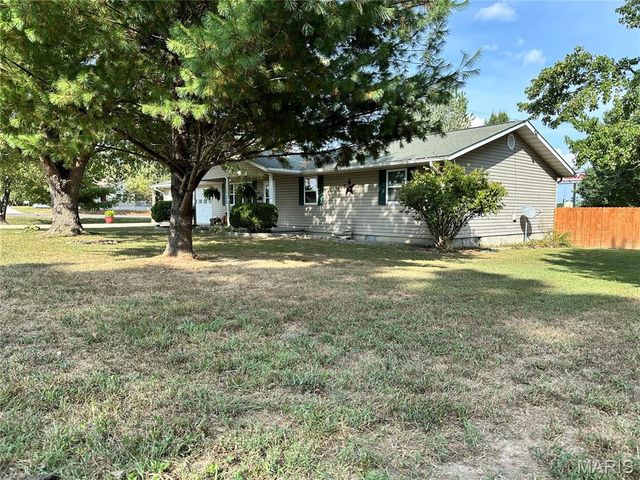 1100 S Gertrude Street, Salem, MO 65560