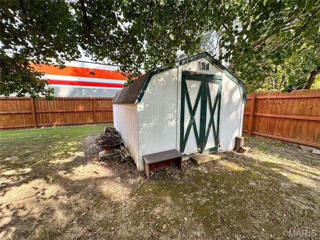 1100 S Gertrude Street, Salem, MO 65560