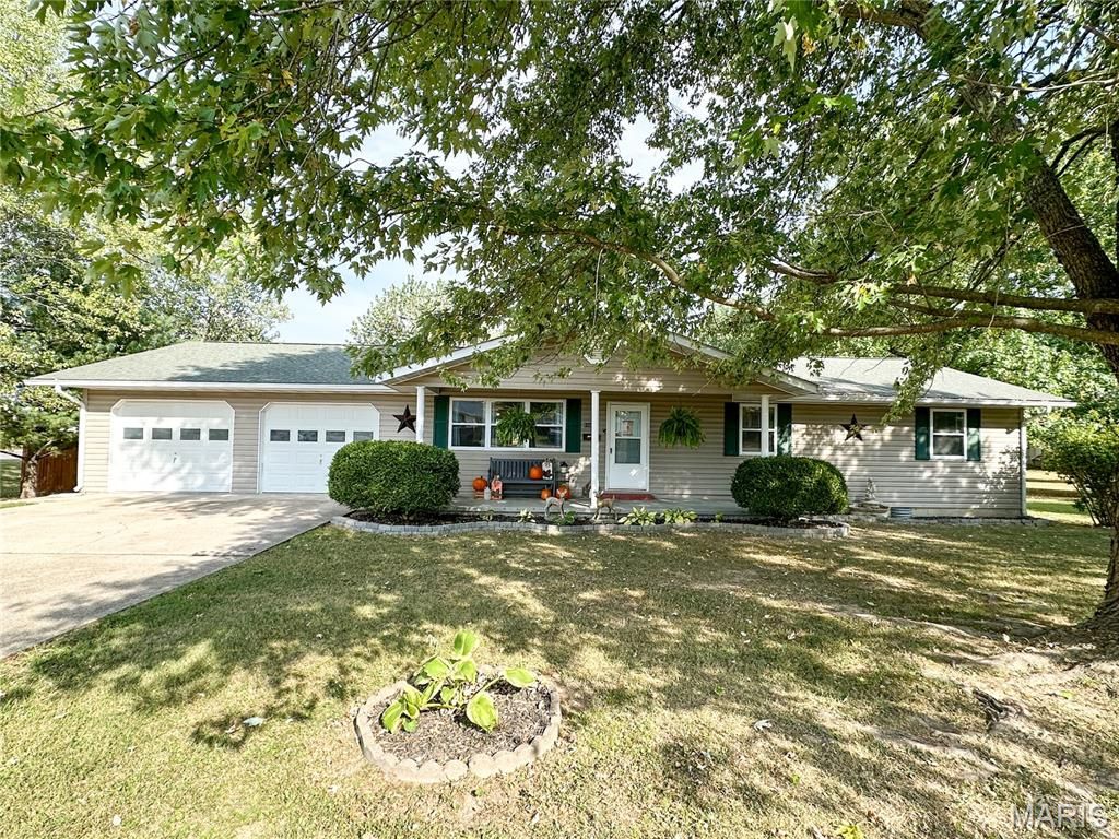 1100 S Gertrude Street, Salem, MO 65560