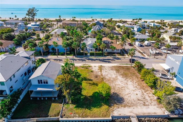 1805 PASS-A-GRILLE WAY, St Pete Beach, FL 33706