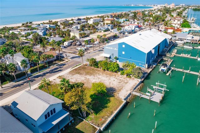 1805 PASS-A-GRILLE WAY, St Pete Beach, FL 33706