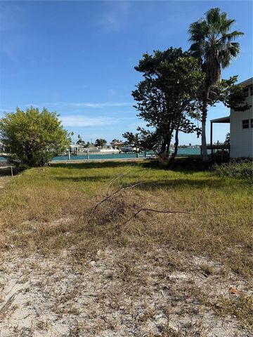 1805 PASS-A-GRILLE WAY, St Pete Beach, FL 33706