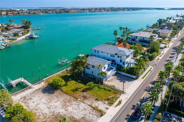 1805 PASS-A-GRILLE WAY, St Pete Beach, FL 33706