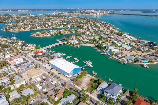 1805 PASS-A-GRILLE WAY, St Pete Beach, FL 33706