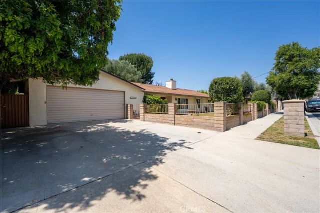 13677 Fellows, Sylmar, CA 91342