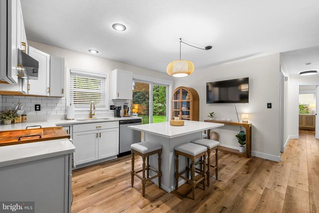 106 DAKOTA DR, Hanover, PA 17331