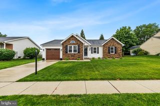 106 DAKOTA DR, Hanover, PA 17331