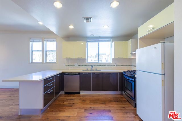 848 Irolo Street 308, Los Angeles, CA 90005