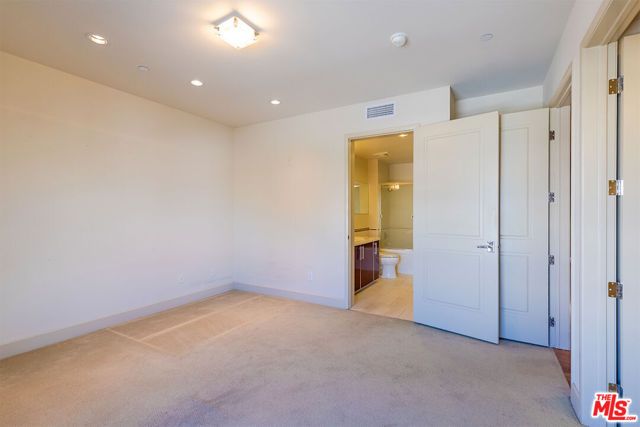 848 Irolo Street 308, Los Angeles, CA 90005