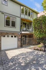 4423 Phinney Avenue N #F, Seattle, WA 98103